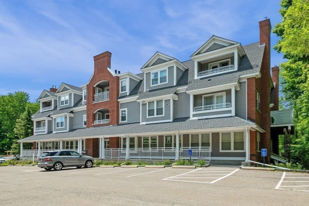 Unit for sale at 1732 Main Street, Concord, MA 01742