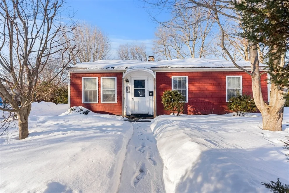 Unit for sale at 194 River Rd, Lowell, MA 01852