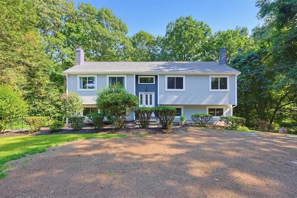 Unit for sale at 33 Copper Ln, Holliston, MA 01746