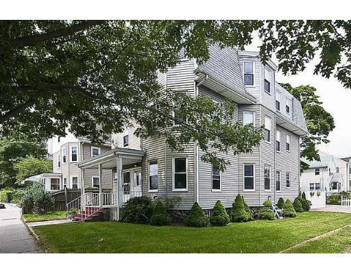 Unit for sale at 204-206 Waverley St, Belmont, MA 02478