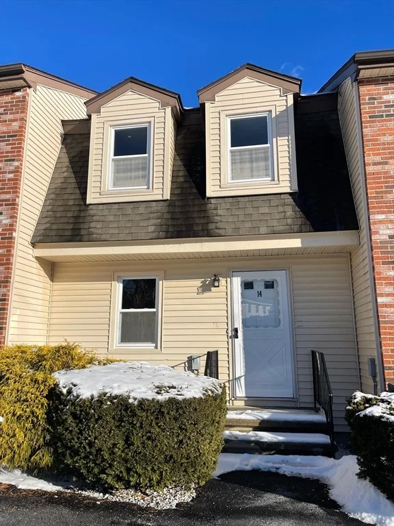 Unit for sale at 3-5 Woodland St, Lawrence, MA 01841