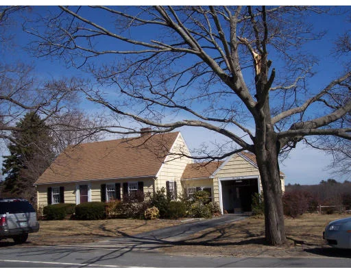 Unit for sale at 121 High Rd, Newbury, MA 01951