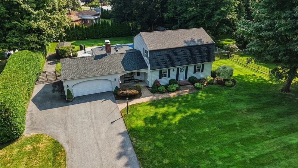 Unit for sale at 71 Cedar Rd, Longmeadow, MA 01106