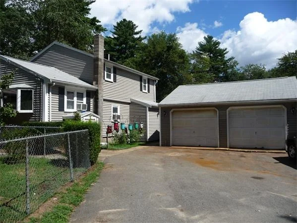 Unit for sale at 5 Balsam Rd, Holbrook, MA 02343