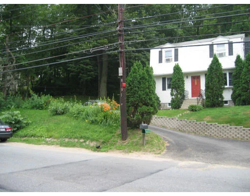 Unit for sale at 305B Salem St, Haverhill, MA 01835