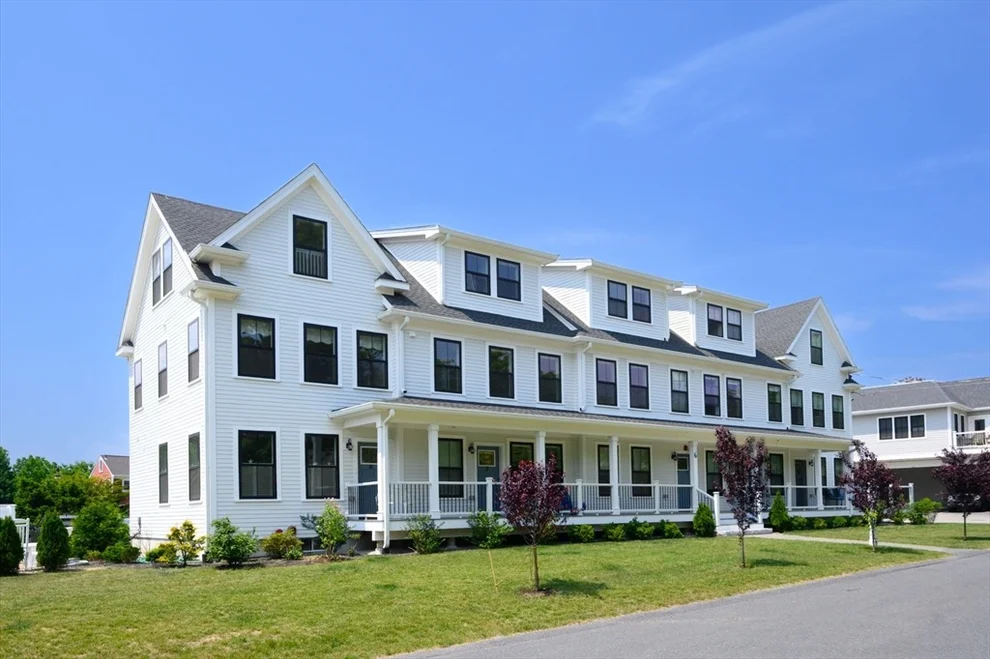 Unit for sale at 6 Macdonald Terrace, Scituate, MA 02066