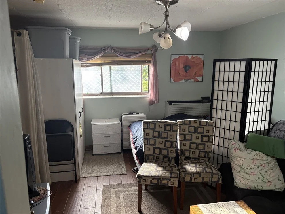 Unit for sale at 126 Beaver St, Framingham, MA 01702