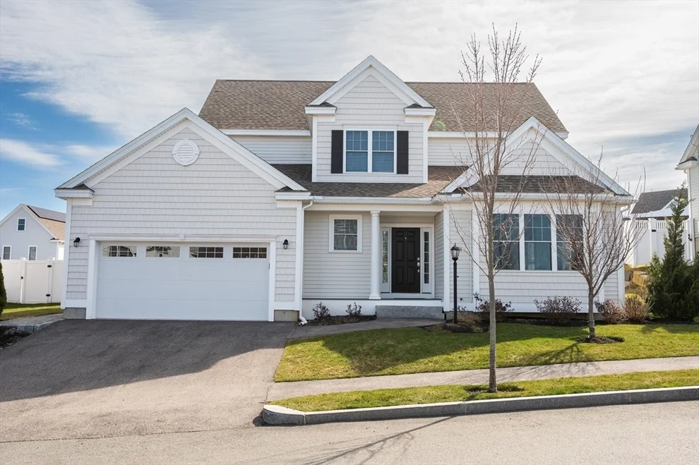 Unit for sale at 43 Osborne Hill Dr, Salem, MA 01970