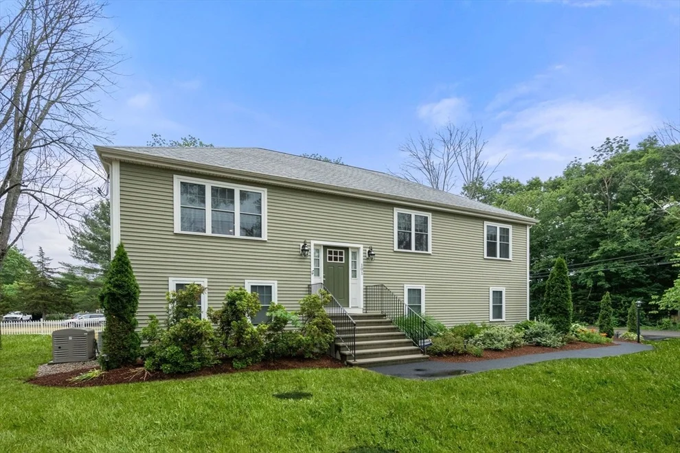 Unit for sale at 101 Prospect Hill St, Taunton, MA 02780