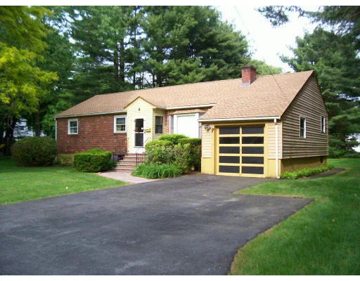 Unit for sale at 4 Clearview Dr, Framingham, MA 01701