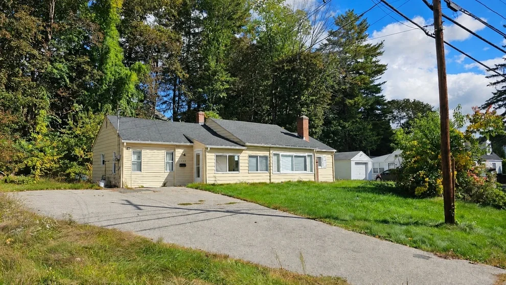 Unit for sale at 1343 Pleasant St, Worcester, MA 01602