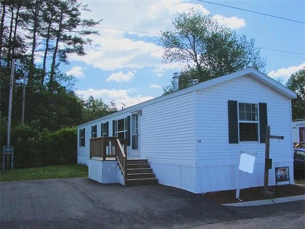 Unit for sale at 19 West Passage, Salem, NH 03079