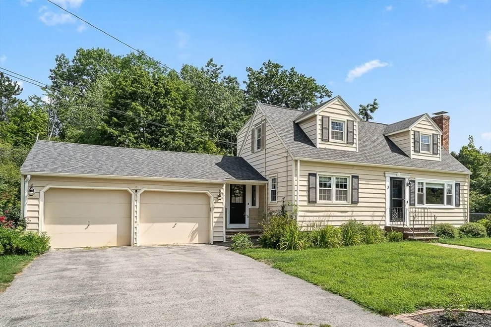Unit for sale at 3 Butternut Lane, Methuen, MA 01844