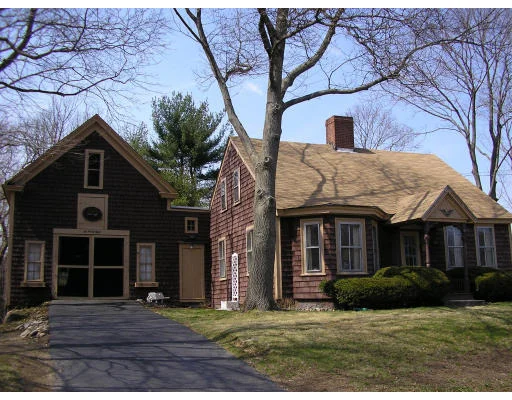 Unit for sale at 228 Pleasant St, Weymouth, MA 02190