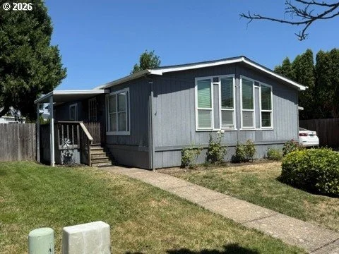 Unit for sale at 550 LOCHAVEN AVE, Springfield, OR 97477