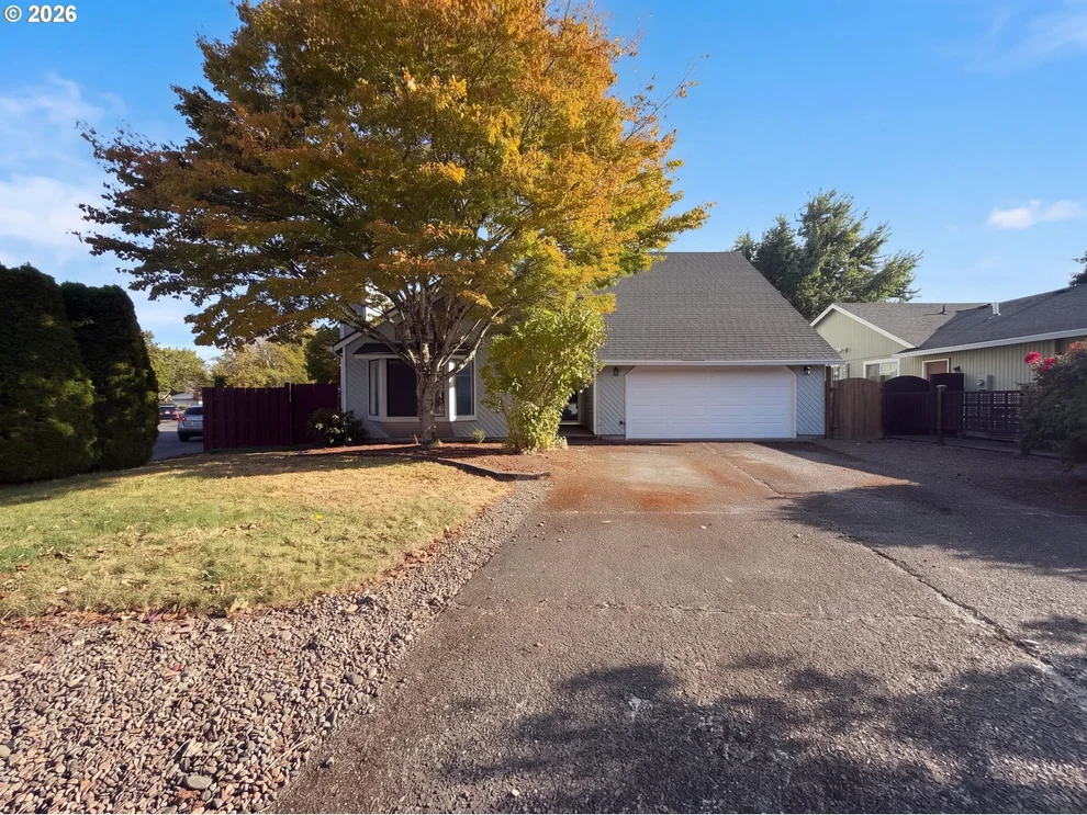 Unit for sale at 5810 NW LANDING DR, Portland, OR 97229