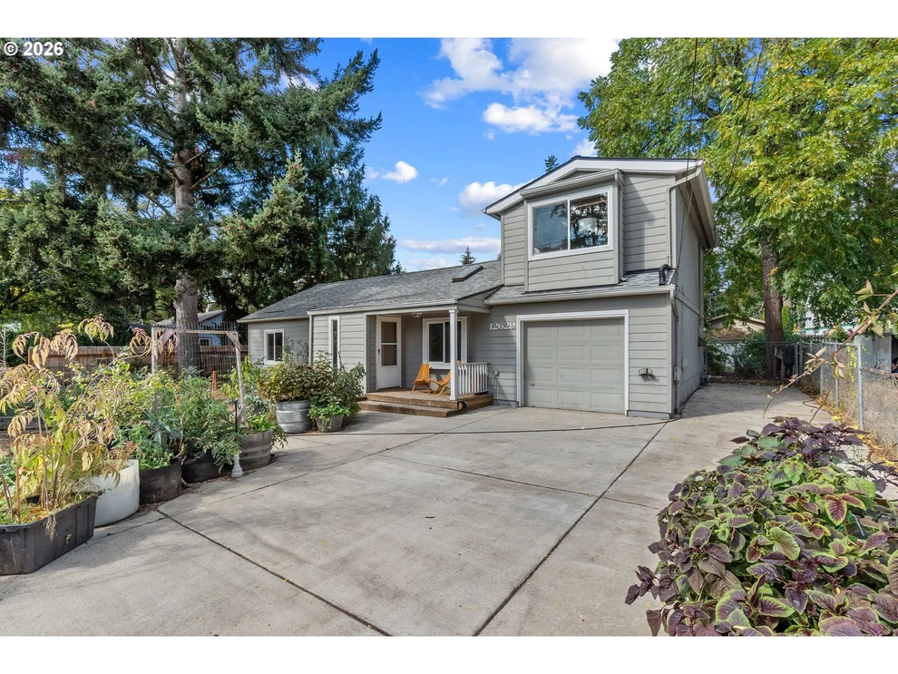Unit for sale at 12629 SE REEDWAY ST, Portland, OR 97236