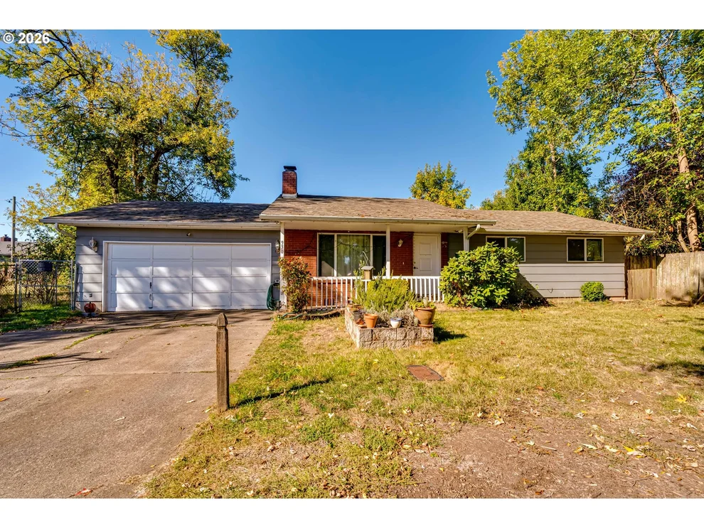 Unit for sale at 930 25TH PL, Springfield, OR 97477