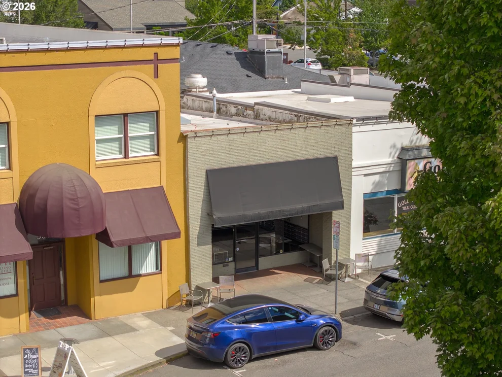 Unit for sale at 503 E 1ST ST, Newberg, OR 97132