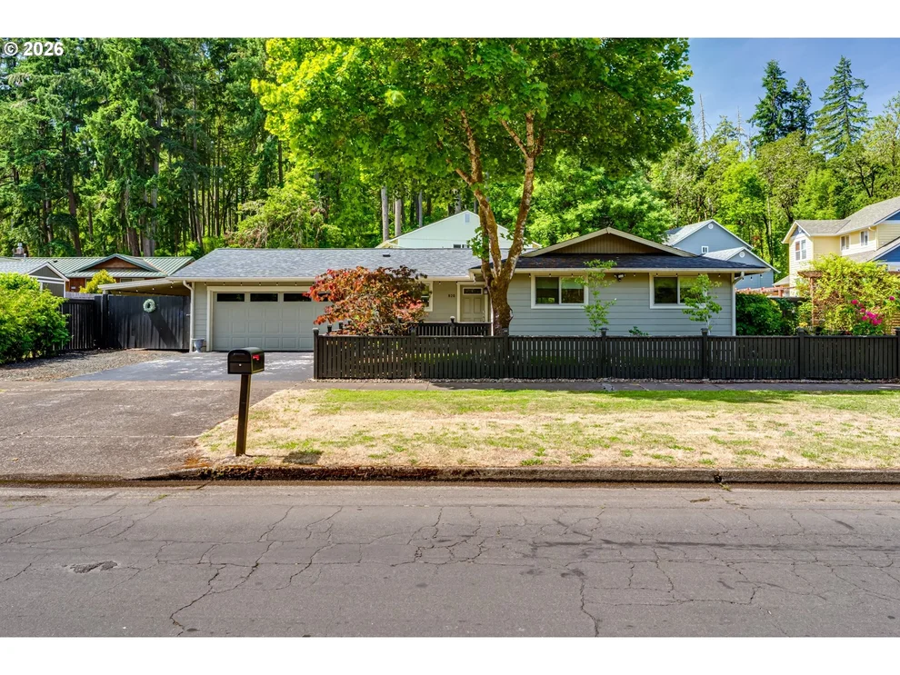 Unit for sale at 820 MARTIN ST, Eugene, OR 97405