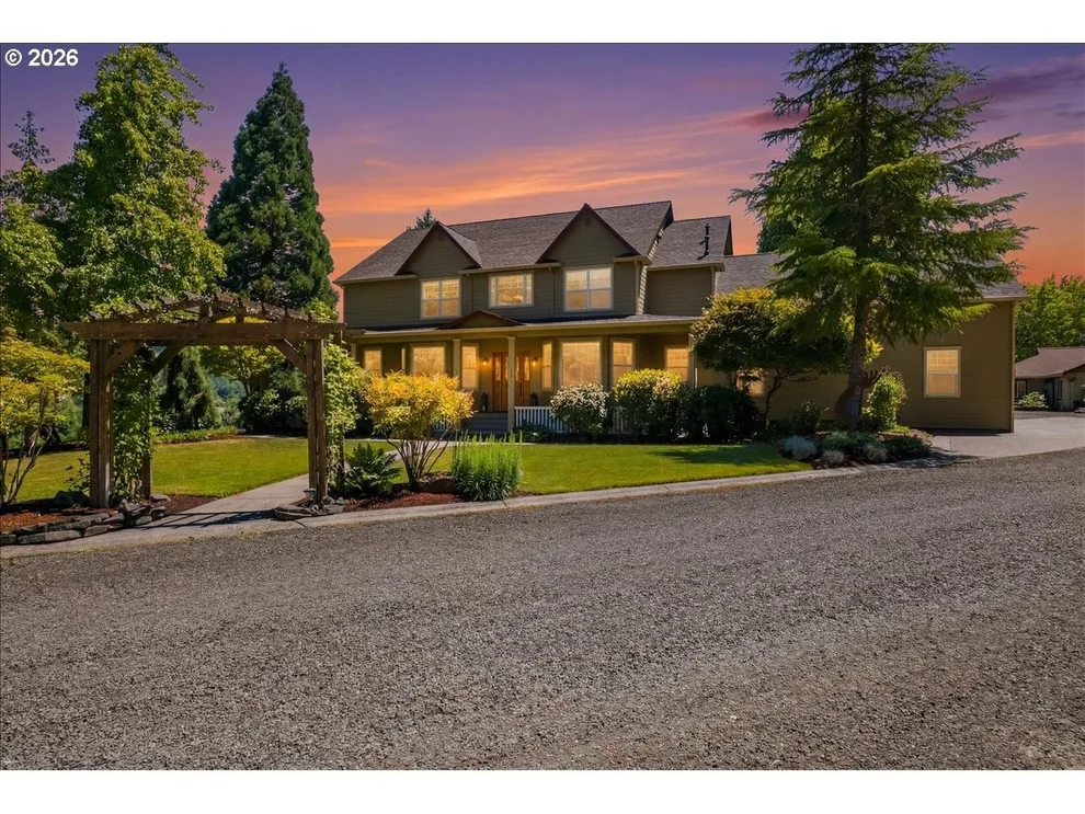 Unit for sale at 106 GREEN VALLEY RD, Oakland, OR 97462