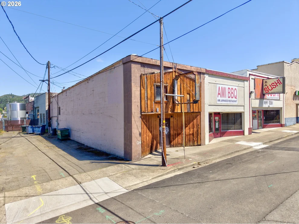 Unit for sale at 624 SE CASS AVE, Roseburg, OR 97470
