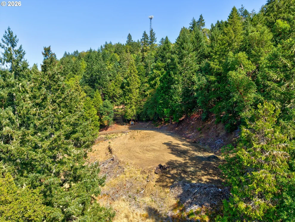 Unit for sale at 643 HUTCHINS DR, Roseburg, OR 97471