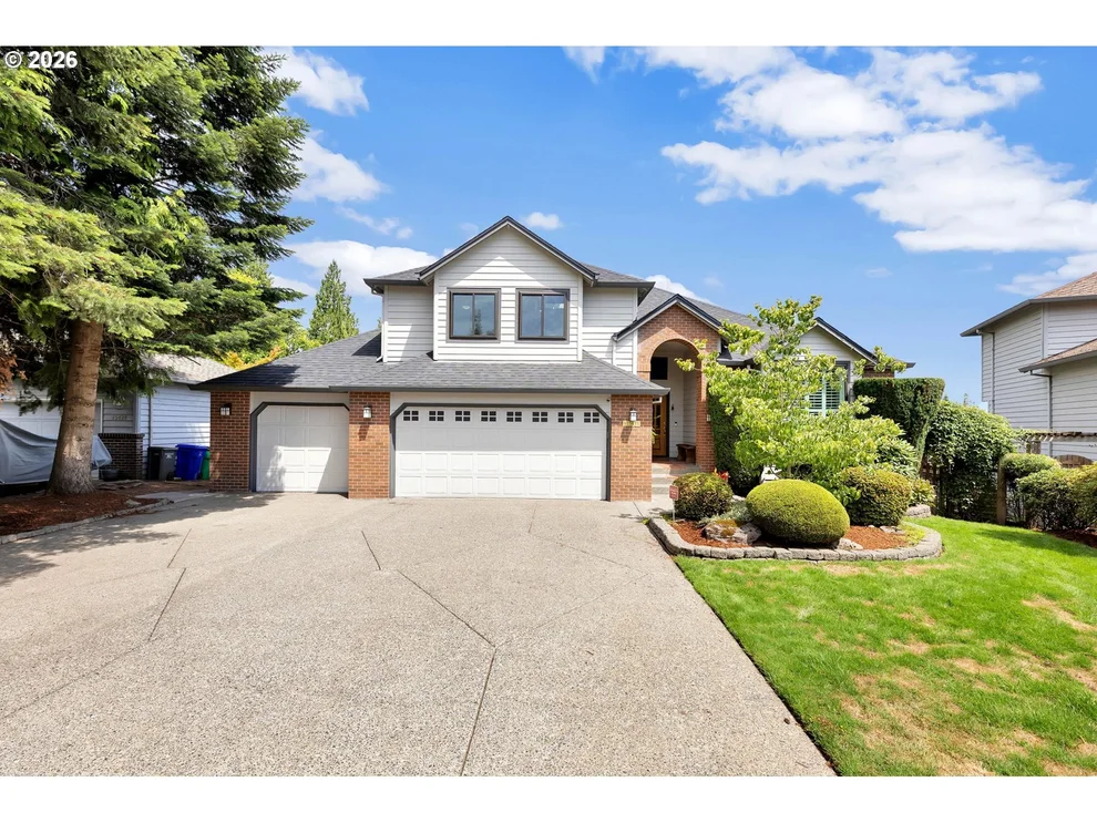 Unit for sale at 15435 NE SISKIYOU ST, Portland, OR 97230