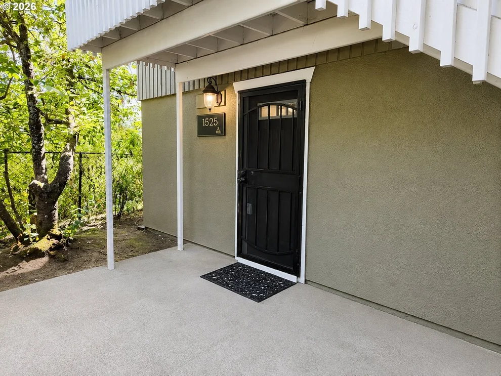 Unit for sale at 1525 GARFIELD PL, Eugene, OR 97402