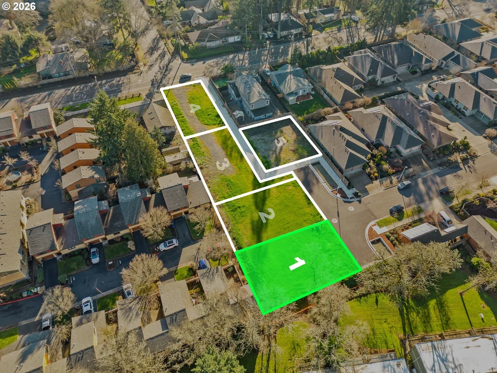 Unit for sale at Piper LN, Eugene, OR 97401