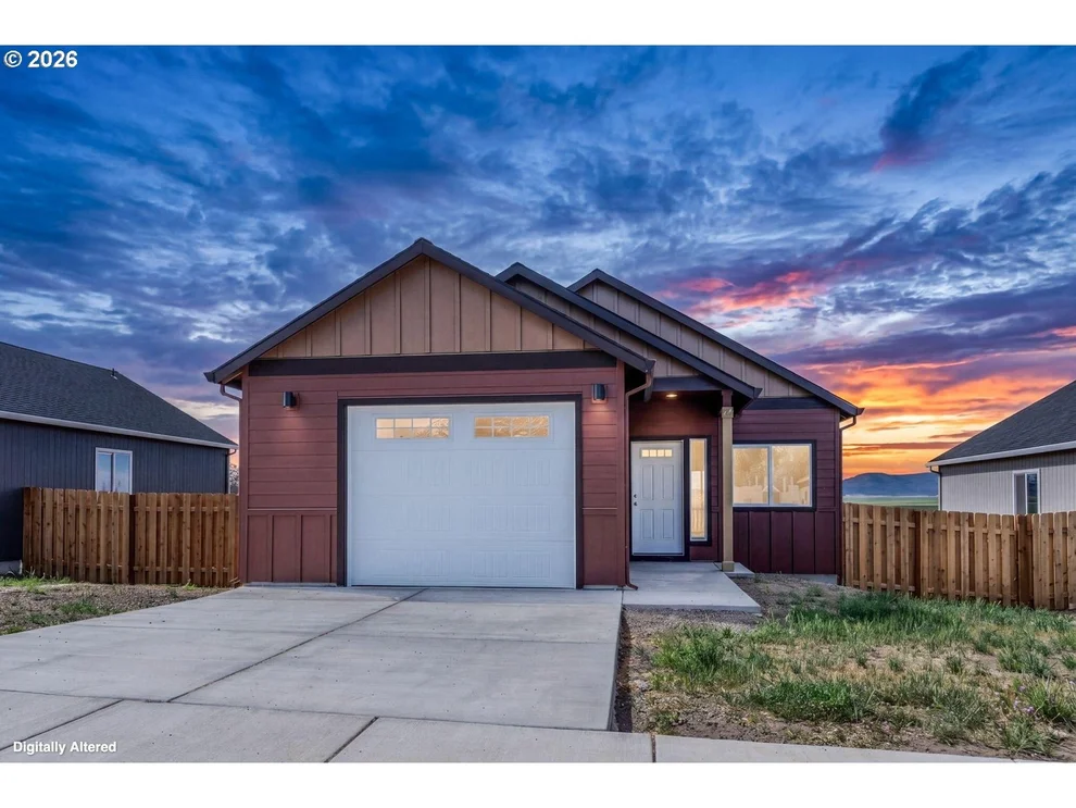 Unit for sale at 510 SW 6th ST, Metolius, OR 97741