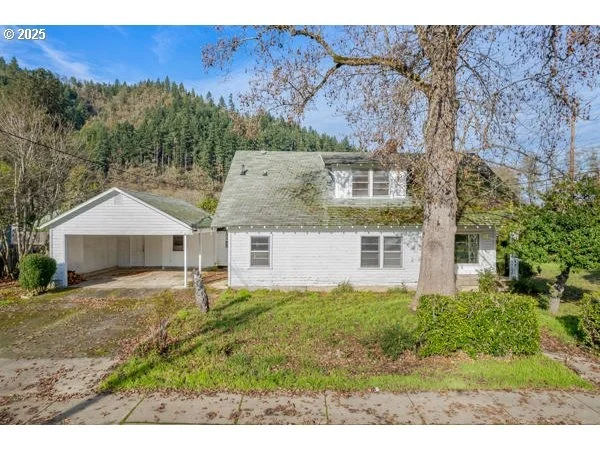 Unit for sale at 412 GARDNER AVE, Drain, OR 97435
