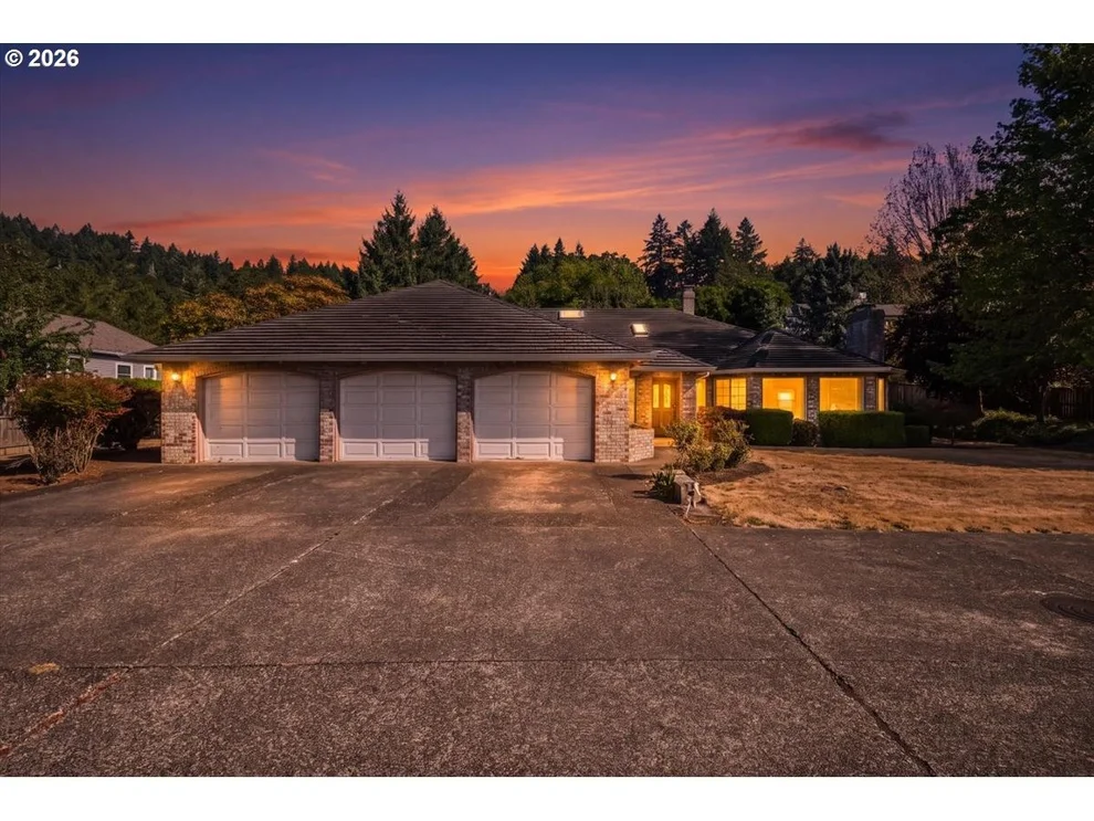 Unit for sale at 2890 NW ANGELICA DR, Corvallis, OR 97330
