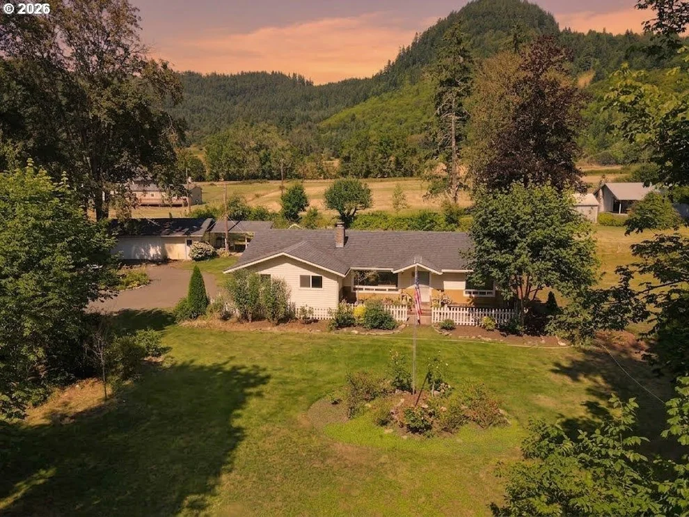 Unit for sale at 36991 ROW RIVER RD, CottageGrove, OR 97424