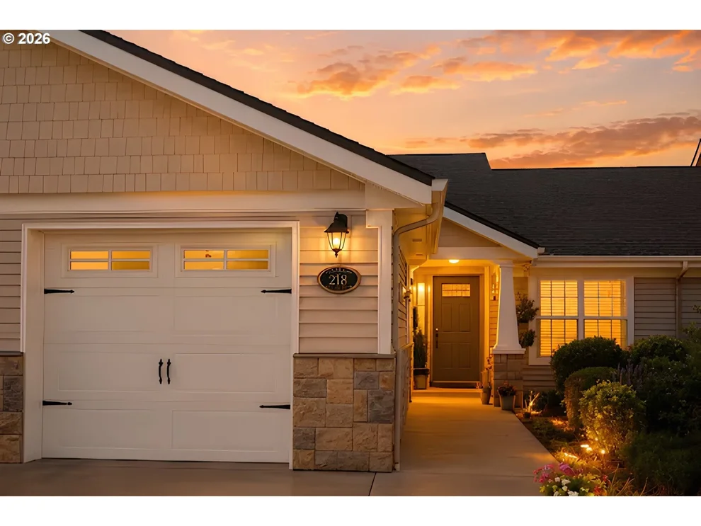 Unit for sale at 78 SOUTH PL, Lebanon, OR 97355