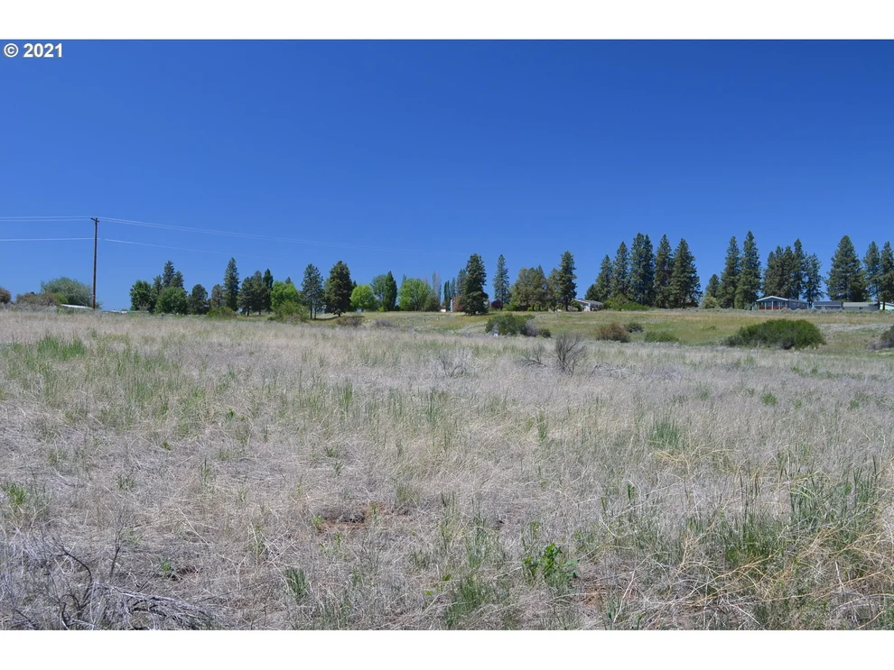 Unit for sale at Fred PL, Chiloquin, OR 97624