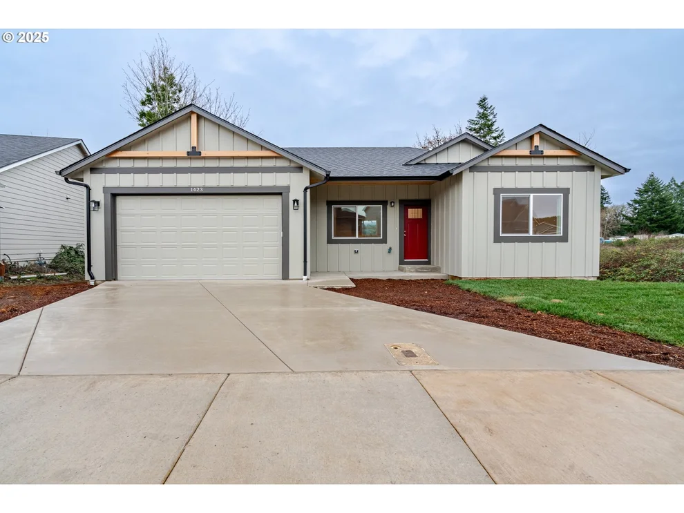 Unit for sale at 1423 45TH AVE, SweetHome, OR 97386