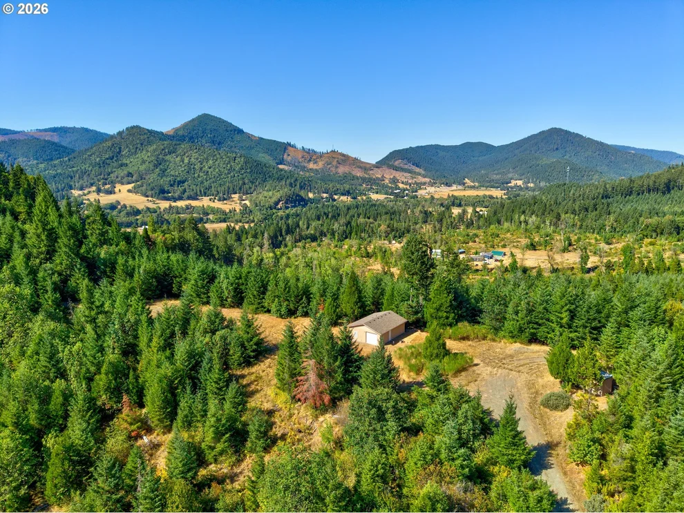 Unit for sale at 1517 QUINES CREEK RD, Azalea, OR 97410