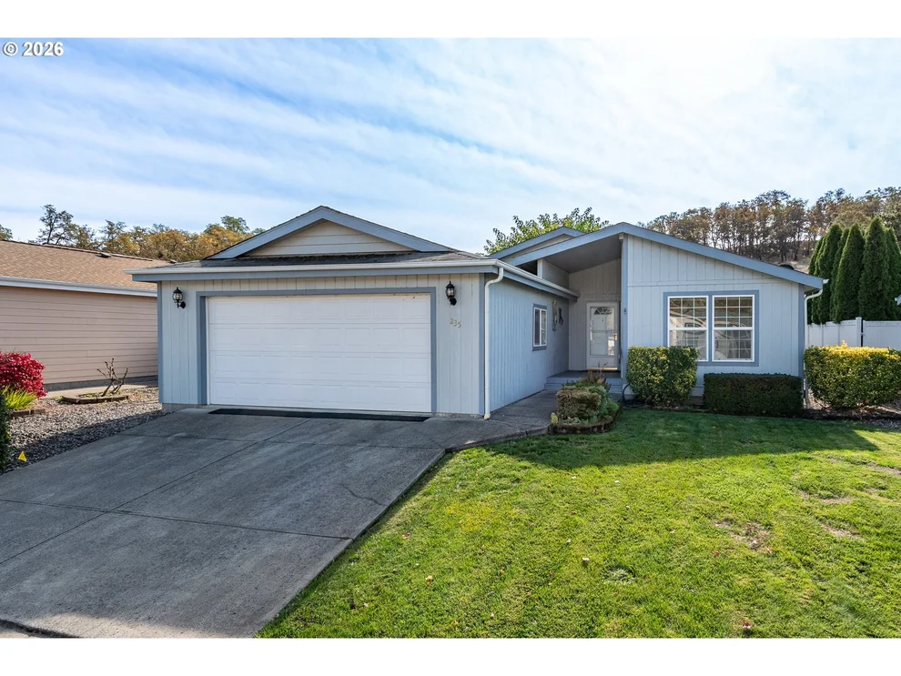 Unit for sale at 235 LITTLEBROOK LN, Roseburg, OR 97471