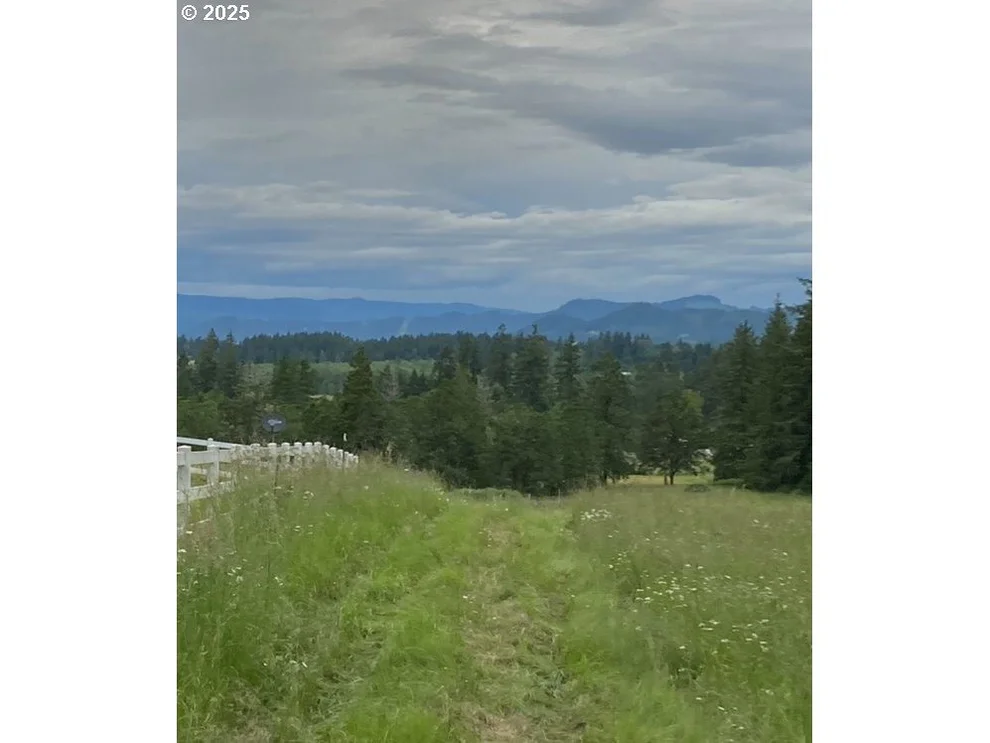 Unit for sale at Lazy E Way Parcel 3, Creswell, OR 97426