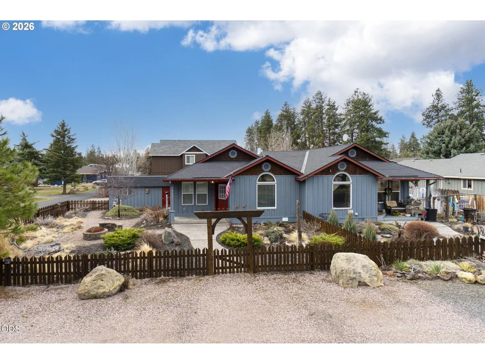Unit for sale at 747 E BLACK BUTTE AVE, Sisters, OR 97759