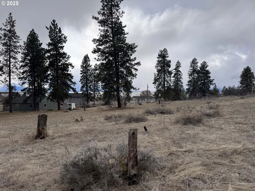 Unit for sale at Deerwood CIR, Chiloquin, OR 97624