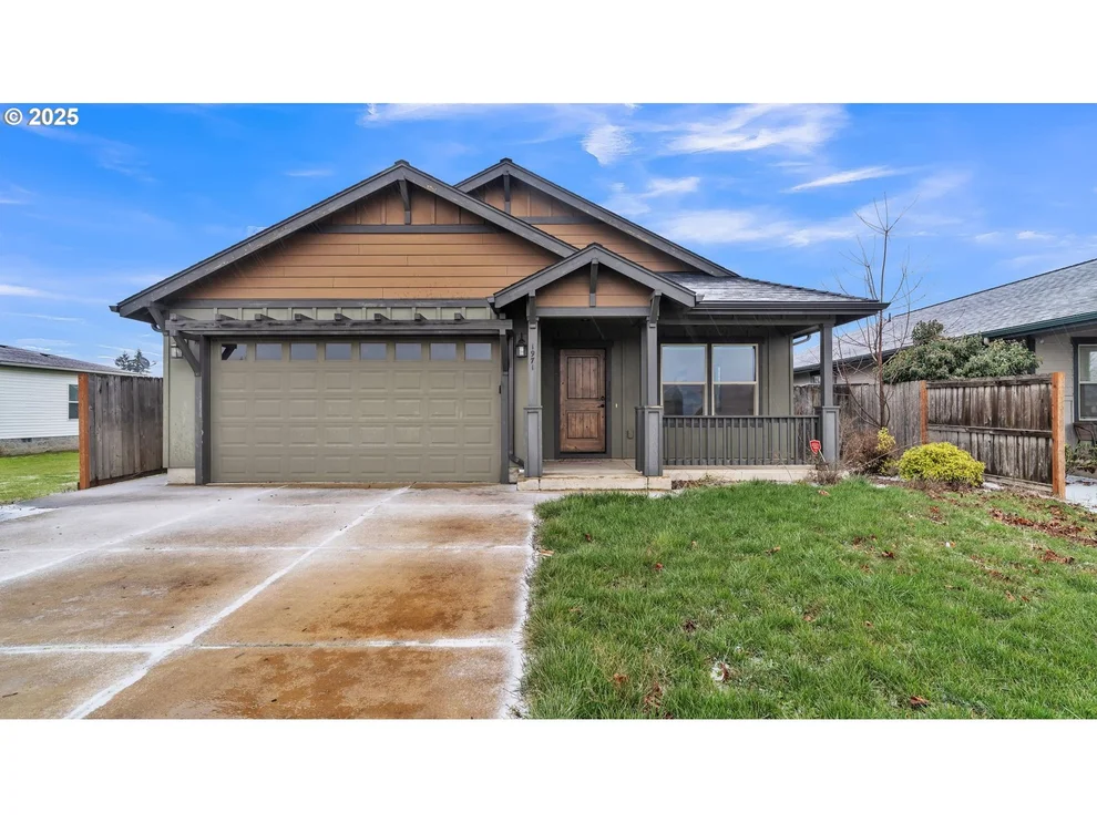 Unit for sale at 1971 S 12TH ST, Lebanon, OR 97355