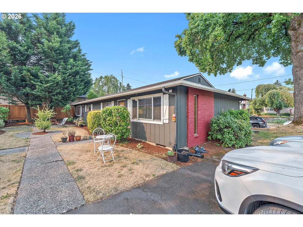 Unit for sale at 804 SE NEHALEM ST, Portland, OR 97202