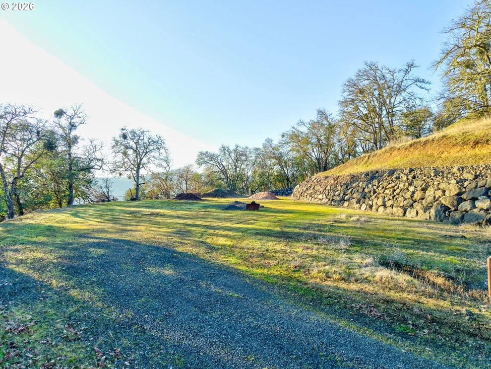 Unit for sale at 0 Ryan Heights LN, Roseburg, OR 97470