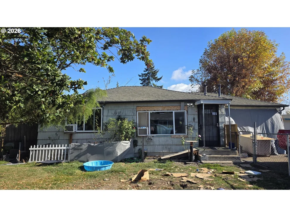 Unit for sale at 615 33RD ST, Springfield, OR 97478
