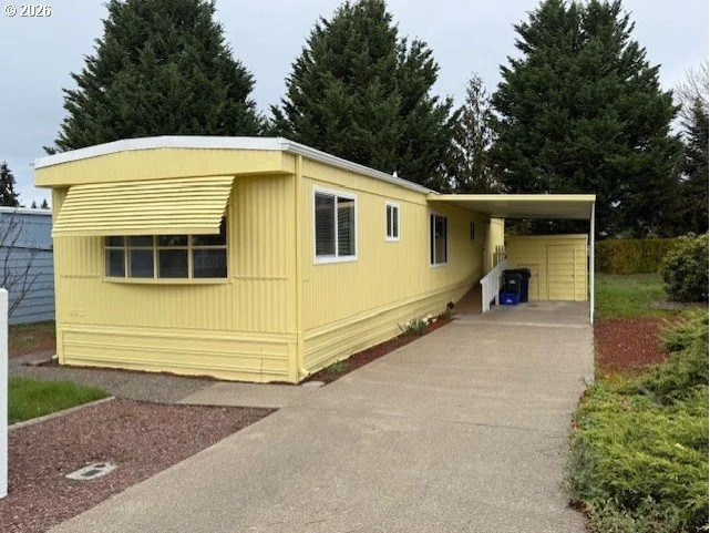 Unit for sale at 4800 BARGER DR, Eugene, OR 97402