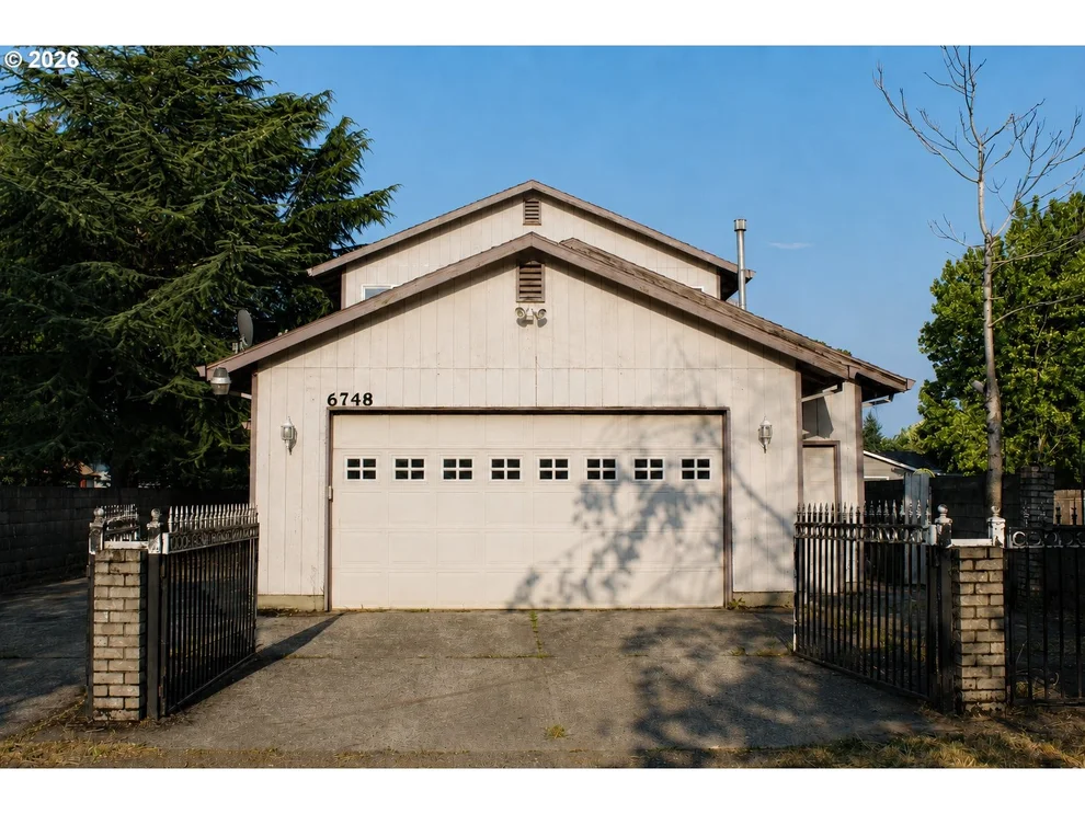 Unit for sale at 6748 SE 74TH AVE, Portland, OR 97206