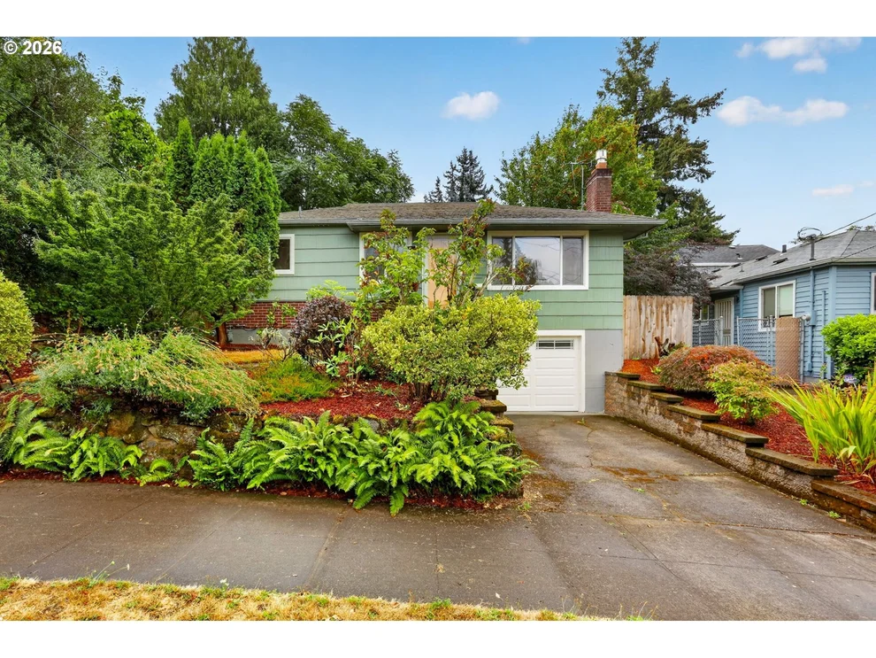 Unit for sale at 4916 SE TIBBETTS ST, Portland, OR 97206
