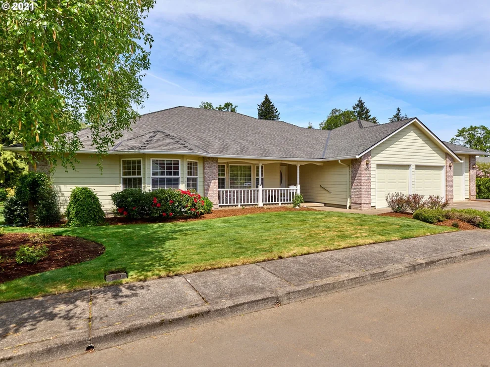 Unit for sale at 610 ANDERSON DR, Silverton, OR 97381